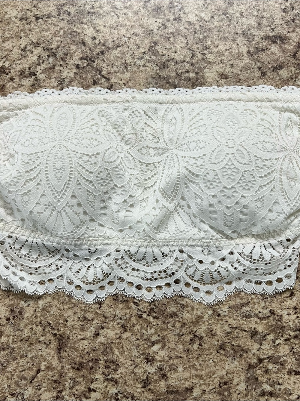 Gilly Hicks White Lace Strapless Bandeau